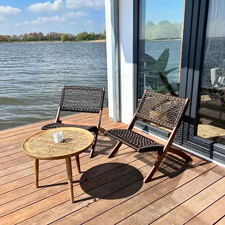 Luxury Houseboat Liberdade With Sauna And Dinghy Ботель *